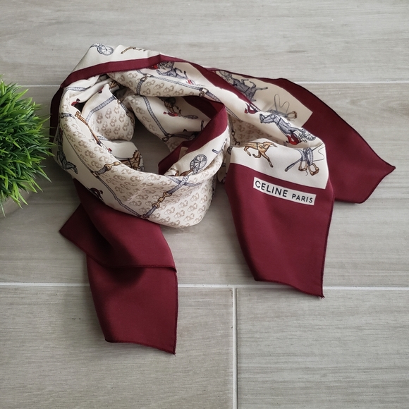 CELINE - Scarf - Picture 14 of 15